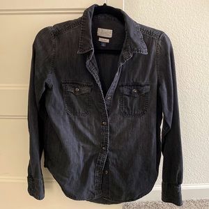 Blackish chambray button down shirt